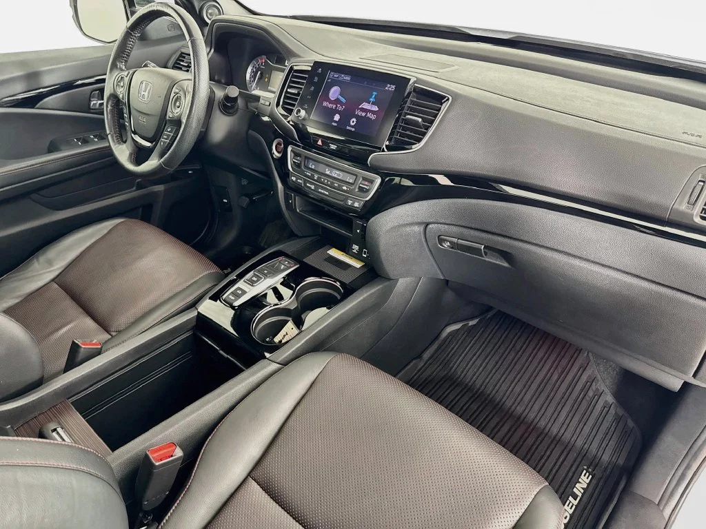 Certified Used 2021 White Honda Black Edition image 38