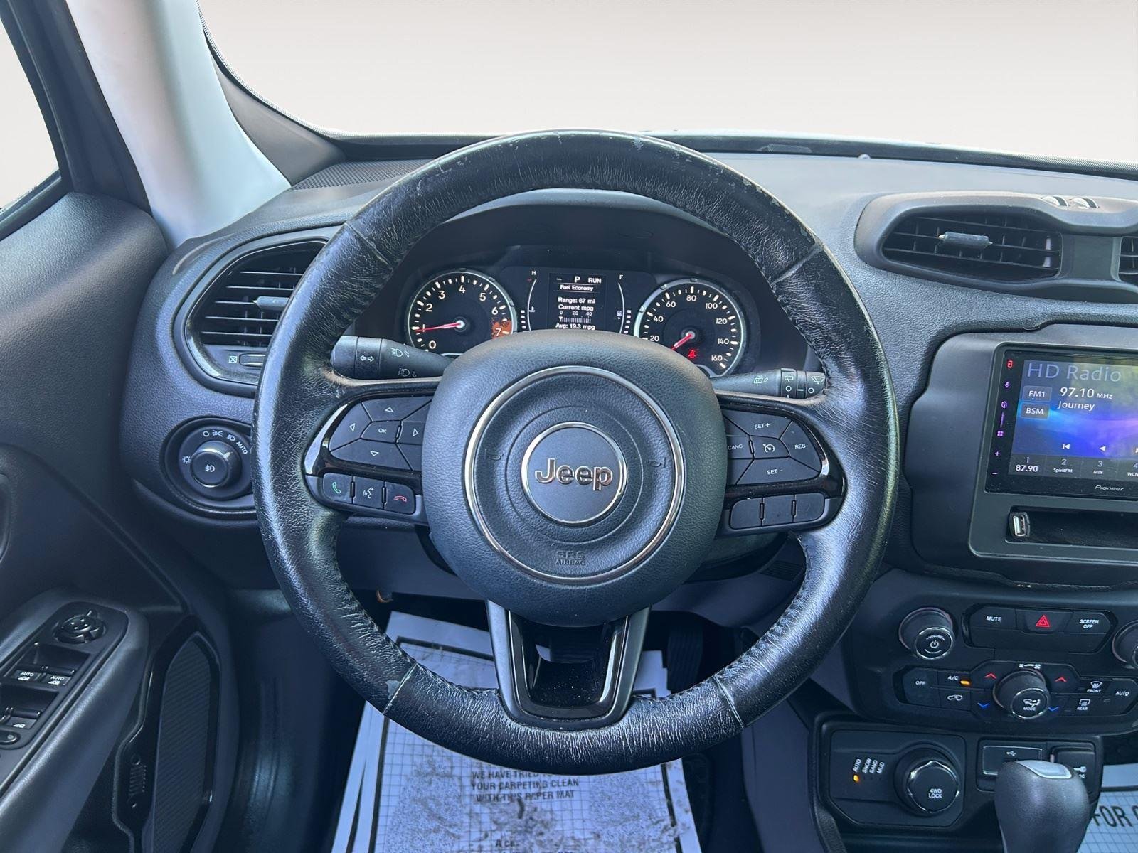 Used 2018  JEEP ALTITUDE image 12