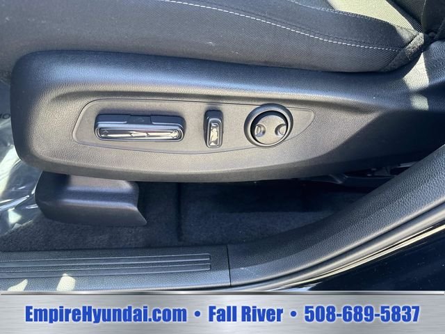 2025 Honda CR-V EX - Photo 18
