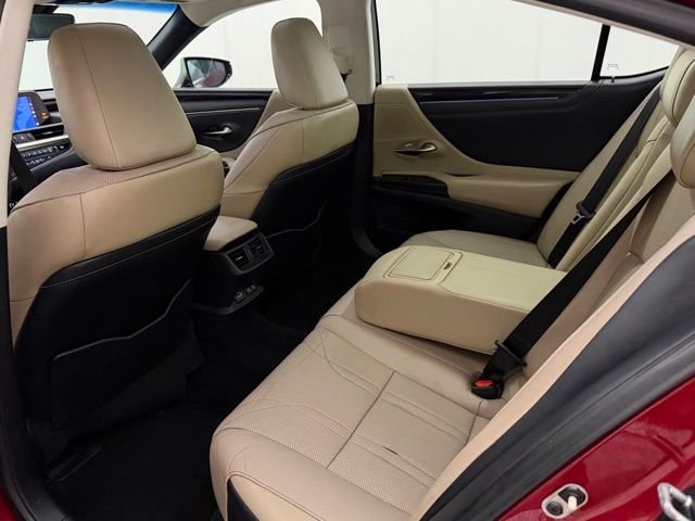 Used 2019 Matador Red Mica Lexus 350 Luxury image 21