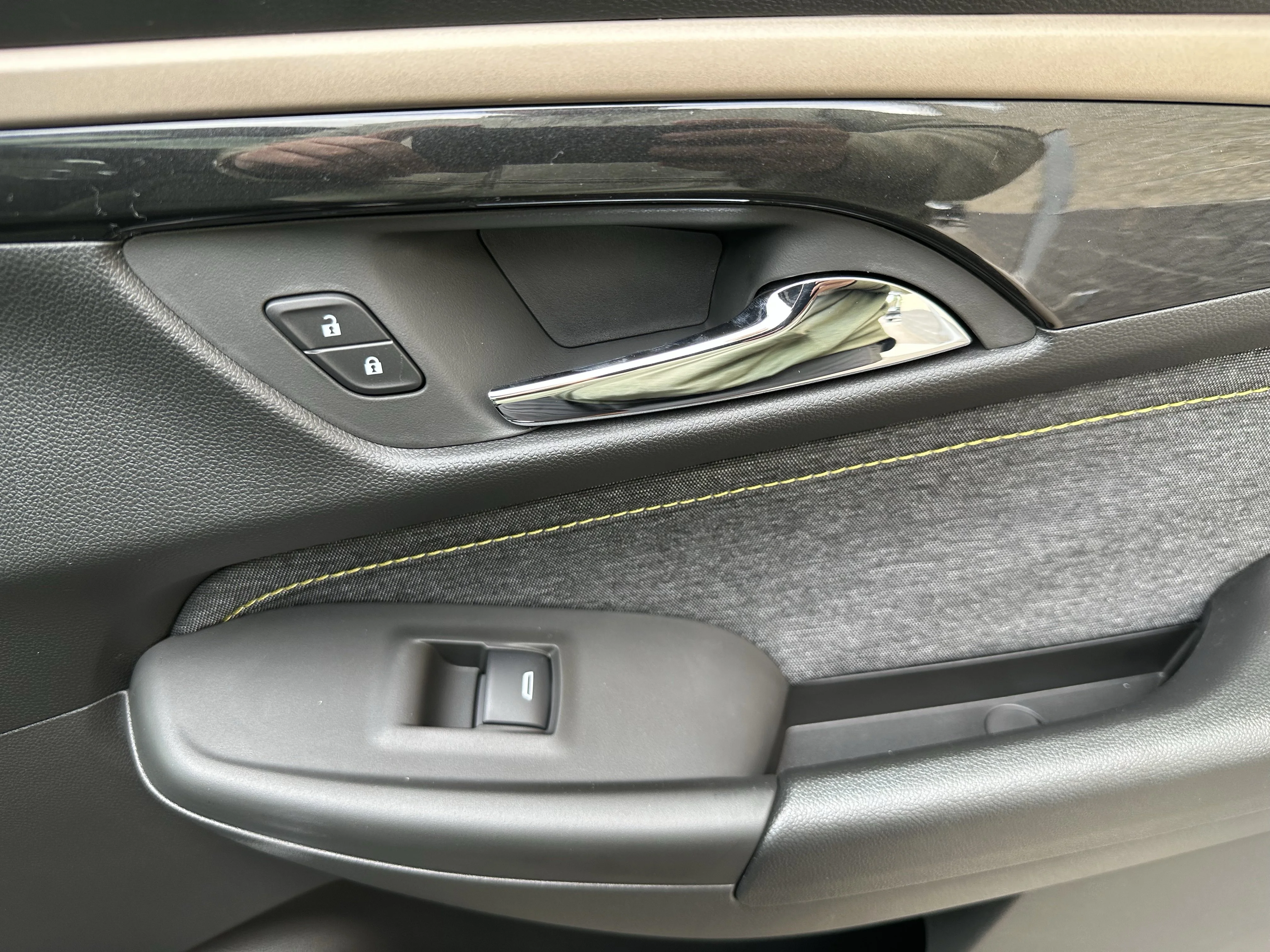 New 2026 Mosaic Black Metallic Chevrolet ACTIV image 20
