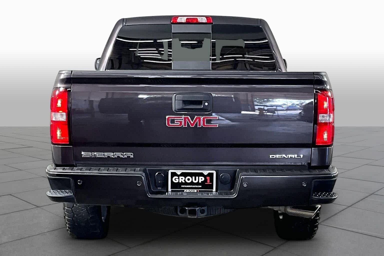 Used 2015 IRIDIUM METALLIC GMC Denali image 5