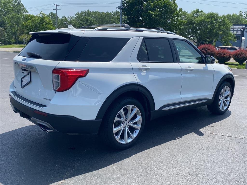 Used 2022 Star White Metallic Tri-Coat Ford Platinum image 11