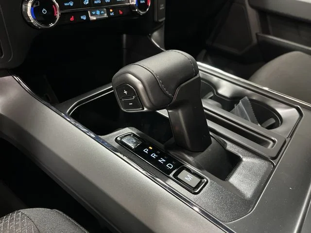 New 2026 Agate Black Metallic Ford XLT image 21