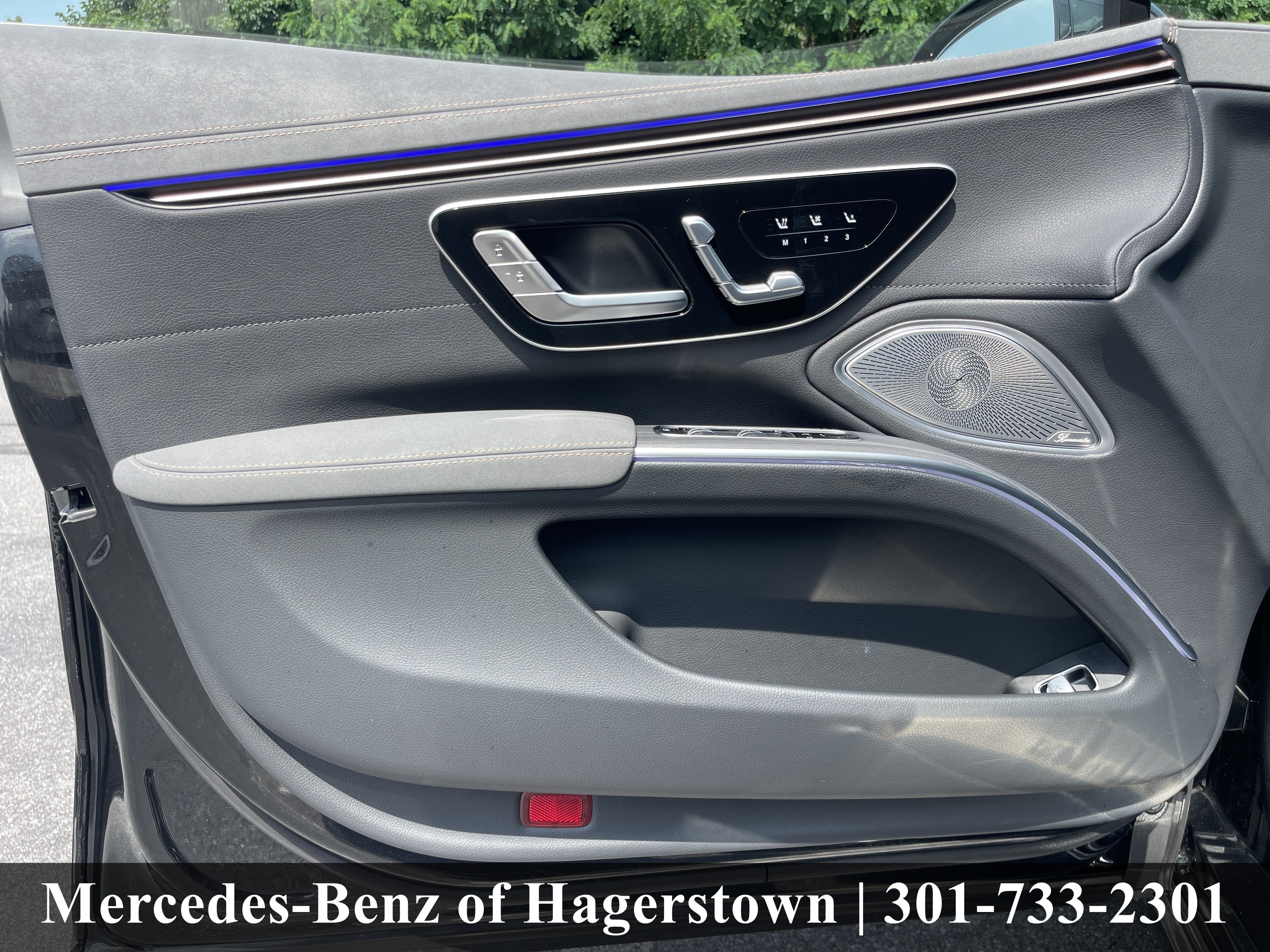 Certified Used 2023 Obsidian Black Metallic Mercedes-Benz EQS 450 4MATIC® Sedan image 23