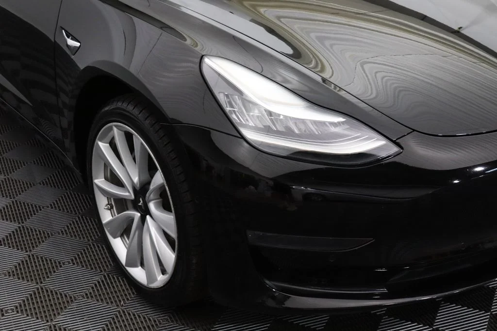 2019 Tesla Model 3 Base - Photo 9