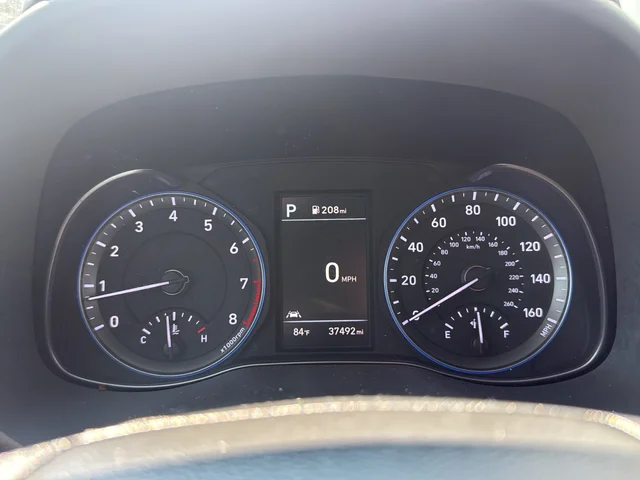 Used 2019 Blue Hyundai Ultimate image 12