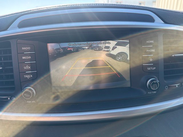 Used 2019 Silver Kia S image 14