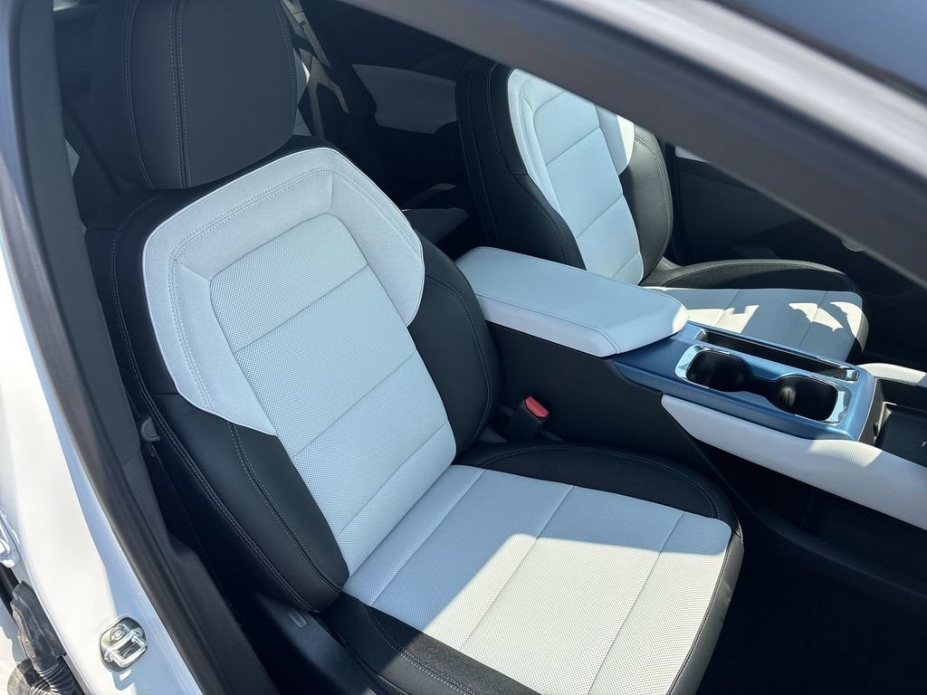2026 Chevrolet Equinox EV 2LT - Photo 28