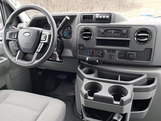 2025 Ford E-Series Cutaway Base - Photo 22