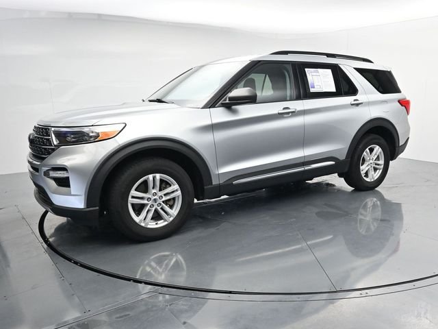Used 2024 Silver Ford XLT image 3