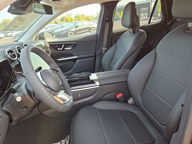 New 2025 Black Mercedes-Benz GLC350 image 25