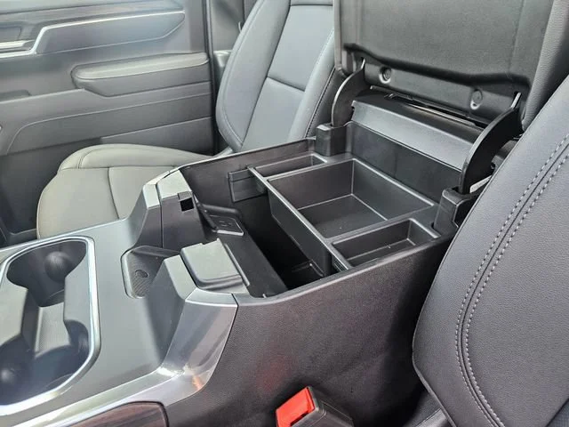 New 2026 Onyx Black GMC SLT image 26