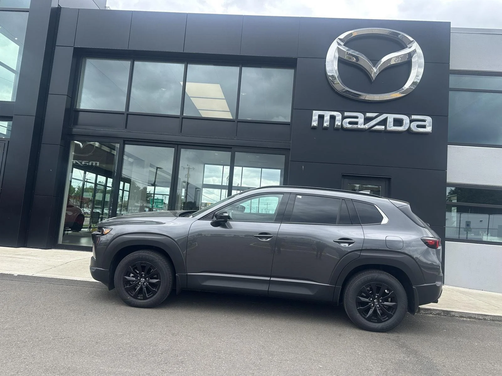2026 Mazda CX-50 2.5 Hybrid Premium's photo