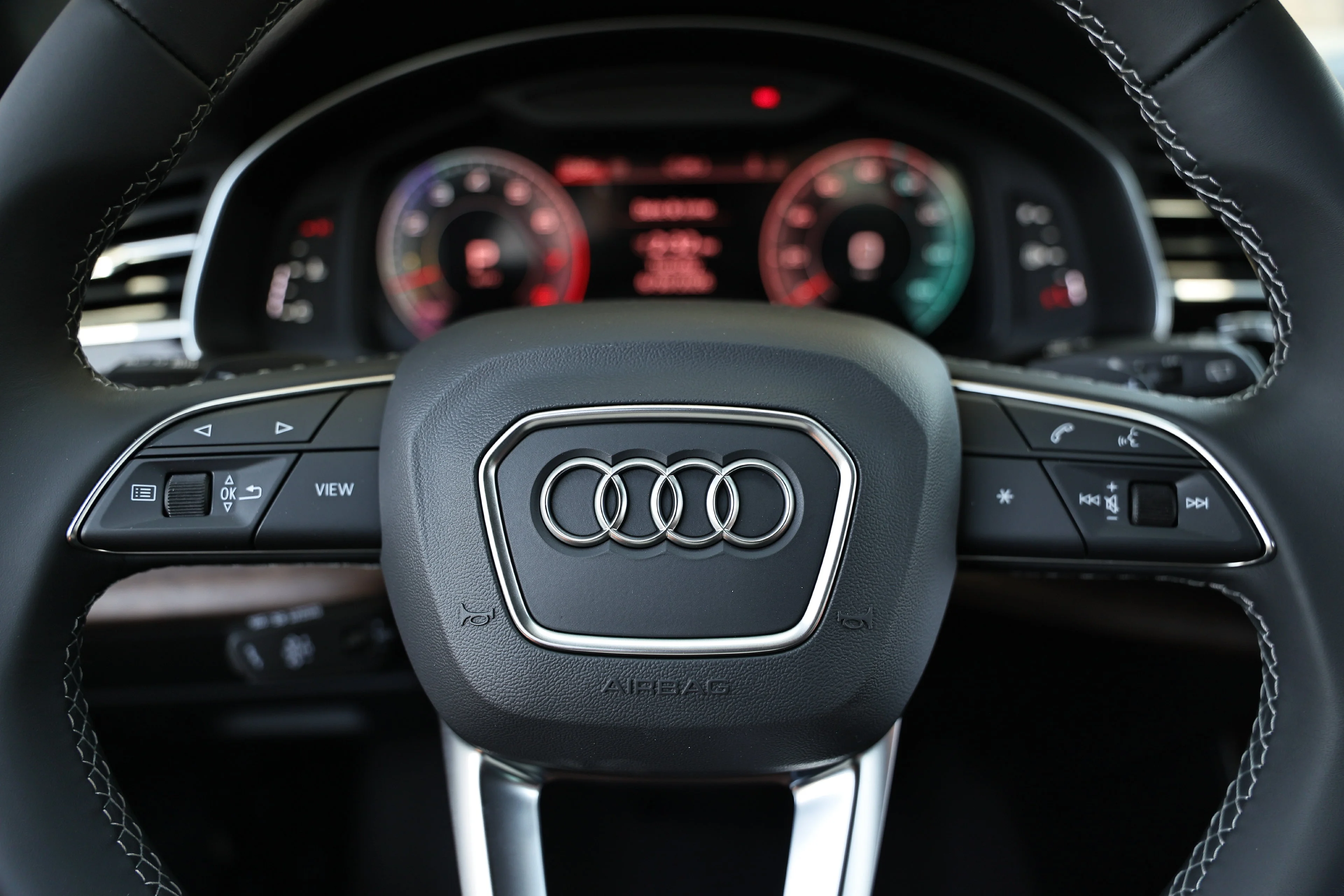 New 2026 Waitomo Blue Metallic Audi 55 Premium image 32