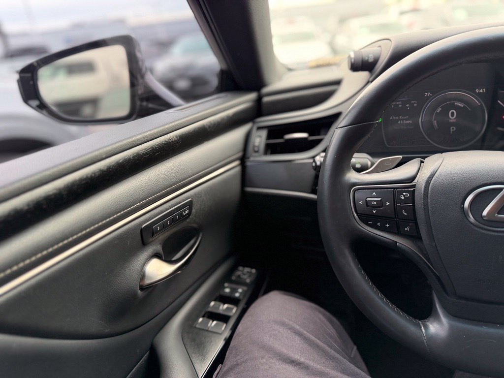Used 2022 Caviar Lexus 300h image 7
