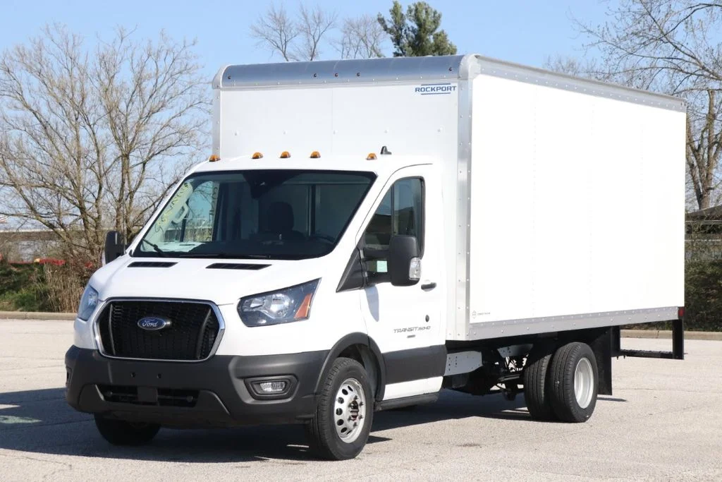 Used 2024 White Ford Base image 5