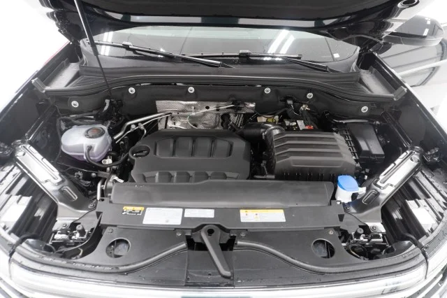 New 2026 Deep Black Pearl Volkswagen 2.0T SE w/Technology image 37