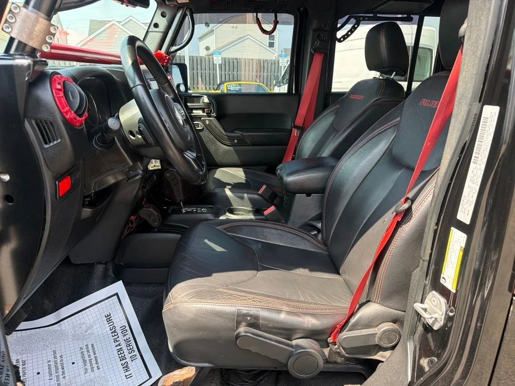 Certified Used 2018 Black Clearcoat Jeep Unlimited Rubicon image 28