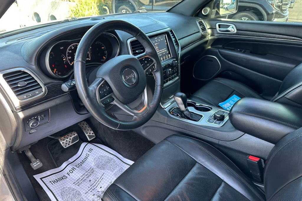 Used 2018 Silver Jeep High Altitude image 11