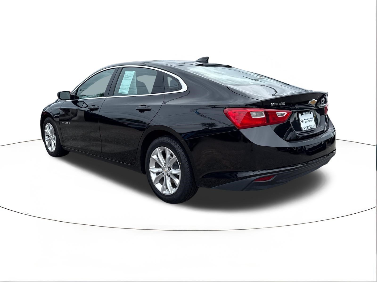 Used 2023 Mosaic Black Metallic Chevrolet LT image 5