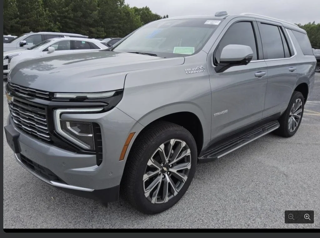 Used 2025 Gray Chevrolet High Country image 1