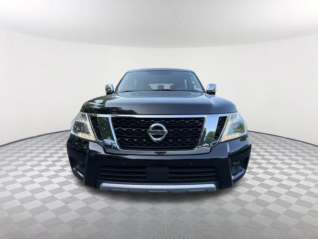 Used 2018 Black Nissan SL image 2