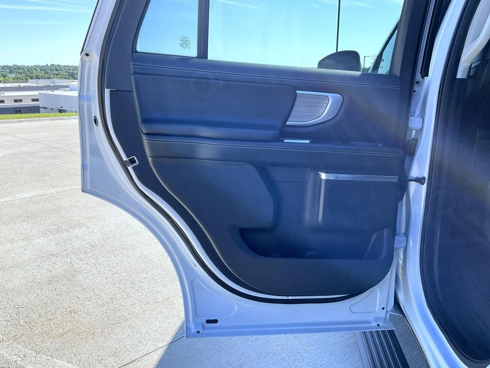 Used 2025 Silver Ford Platinum image 18