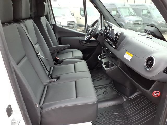 New 2026 White Mercedes-Benz Cargo 170 WB image 17