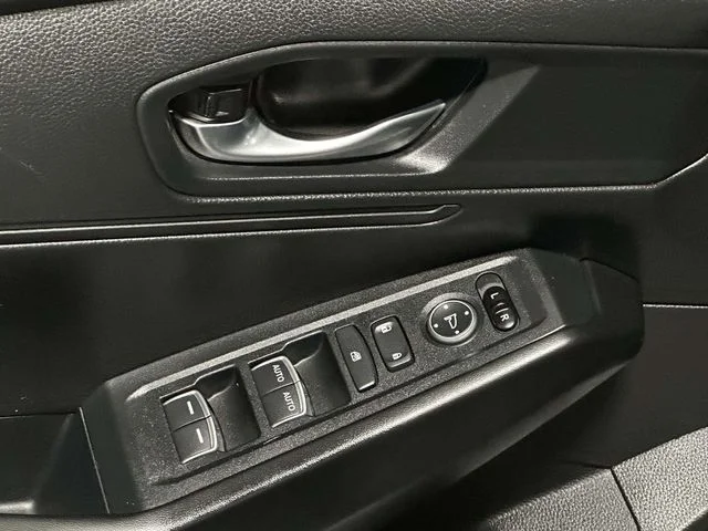 2023 Honda Accord LX - Photo 12