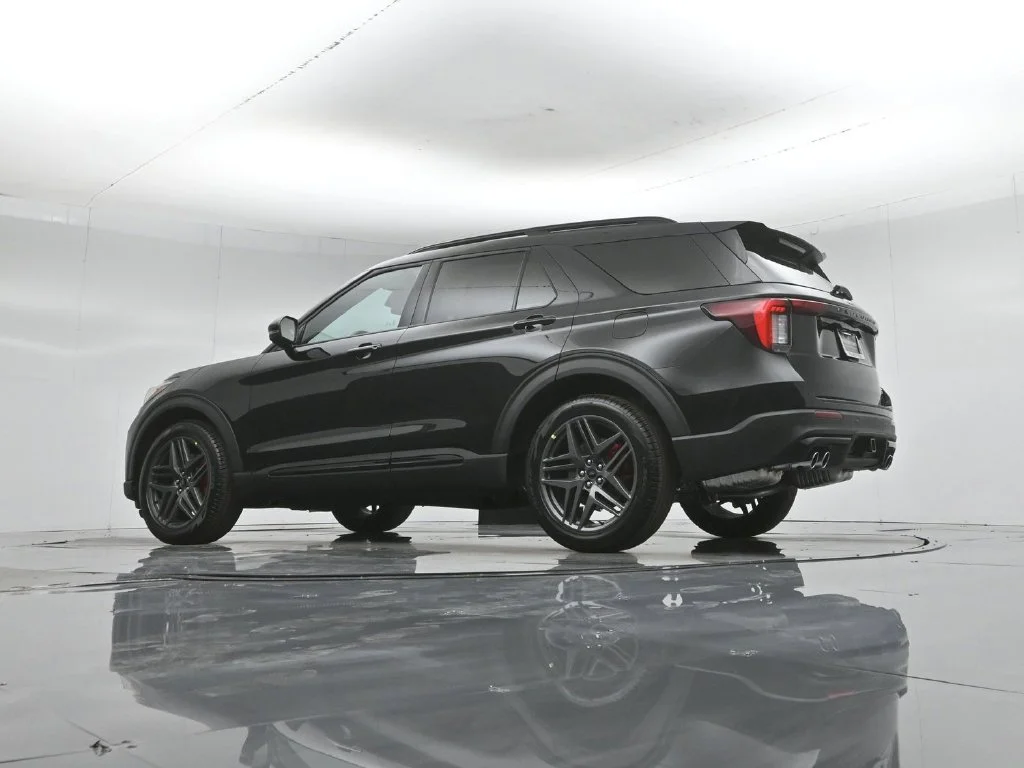 New 2026 Agate Black Metallic Ford ST image 51