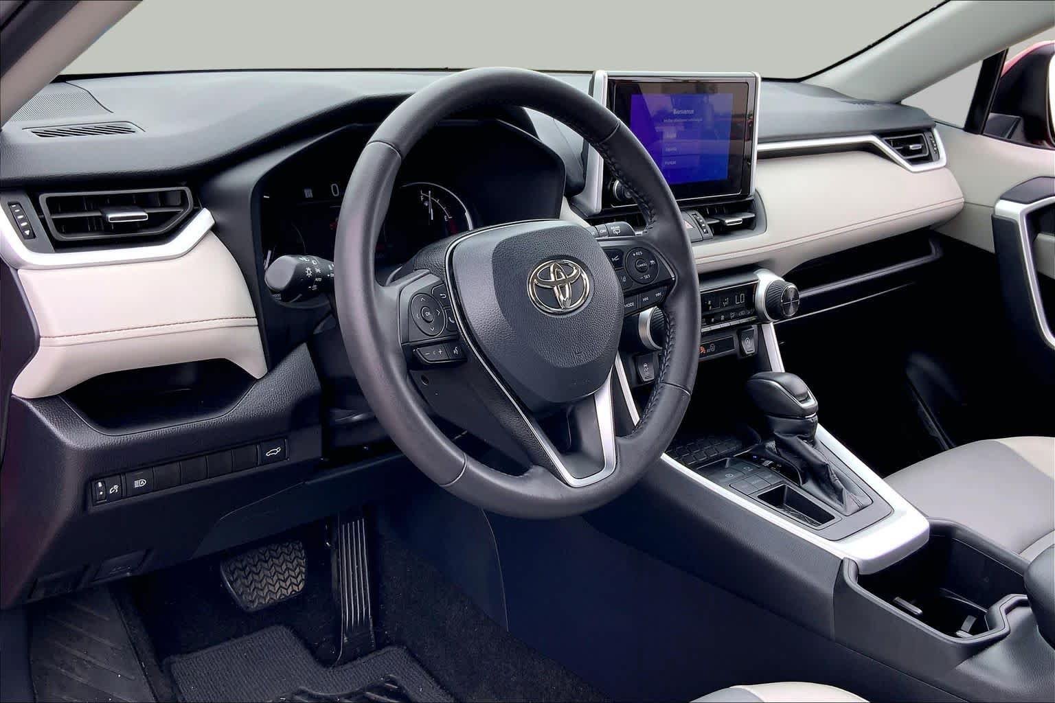 Used 2024 Ruby Flare Pearl Toyota XLE Premium image 17
