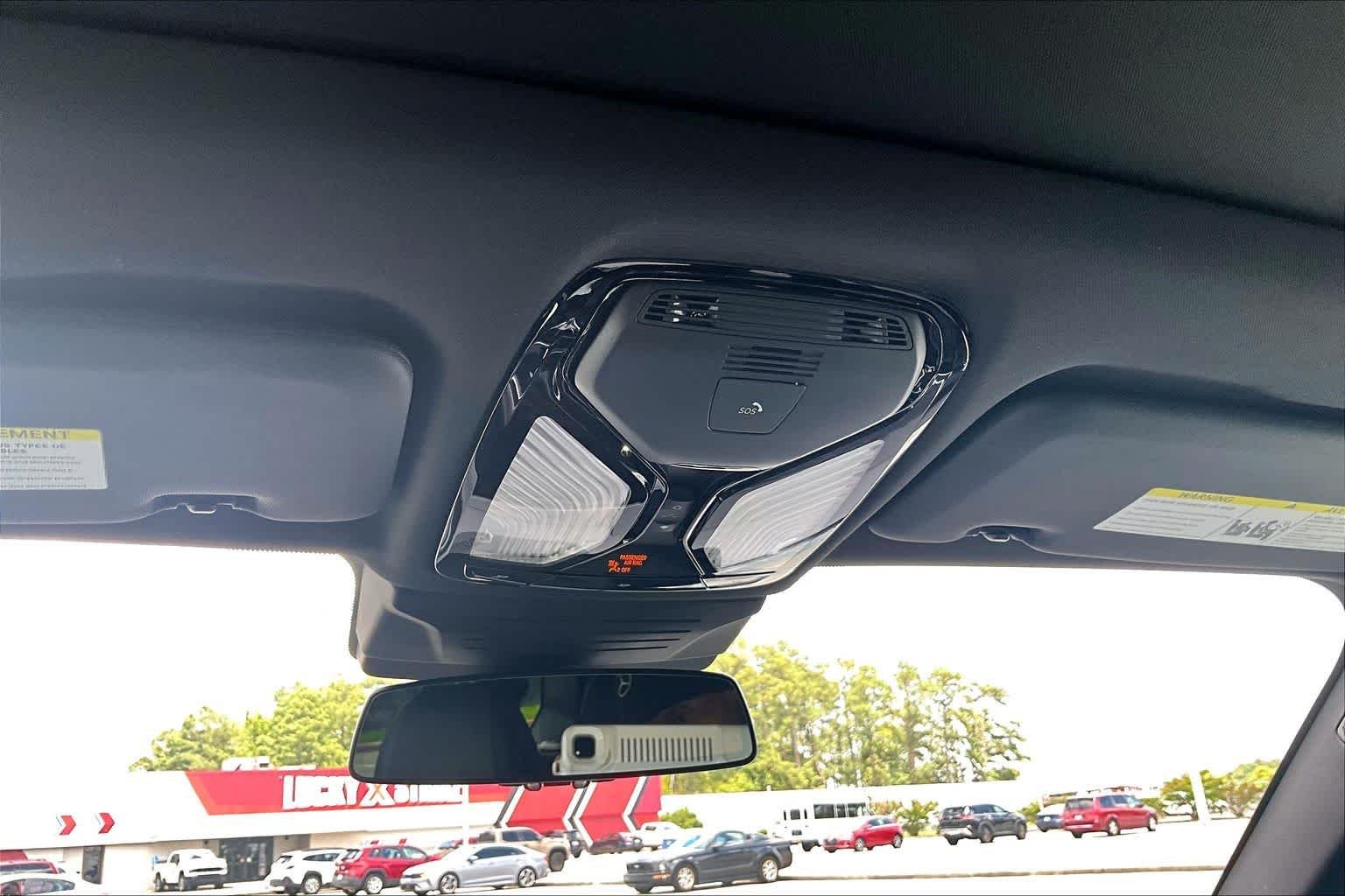 Used 2025 Skyscraper Grey Metallic BMW sDrive40i image 36