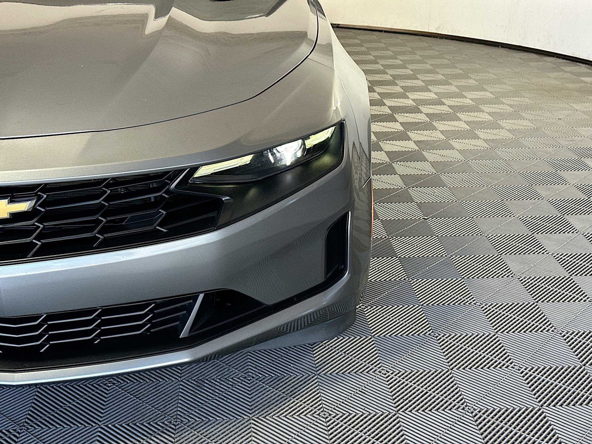 Used 2020 Satin Steel Gray Metallic Chevrolet 1LT image 9
