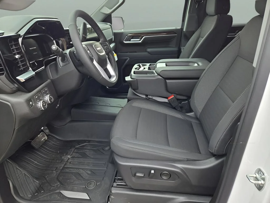 2026 GMC Sierra 1500 SLE - Photo 17