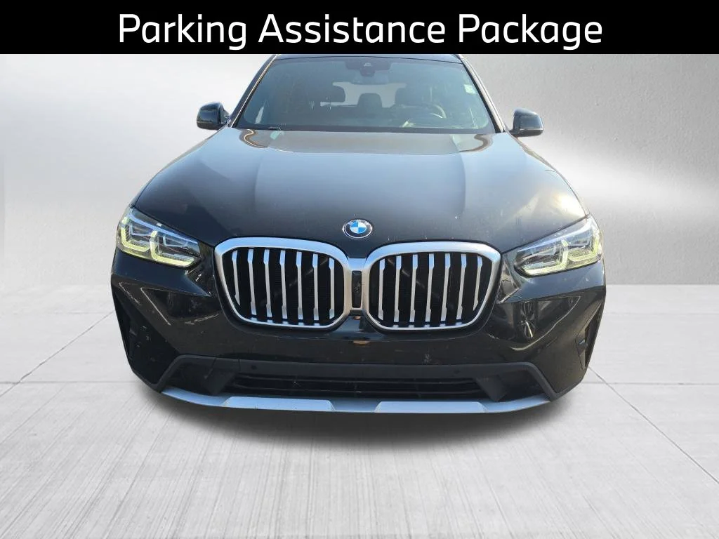 Used 2024 Black BMW xDrive30i image 3