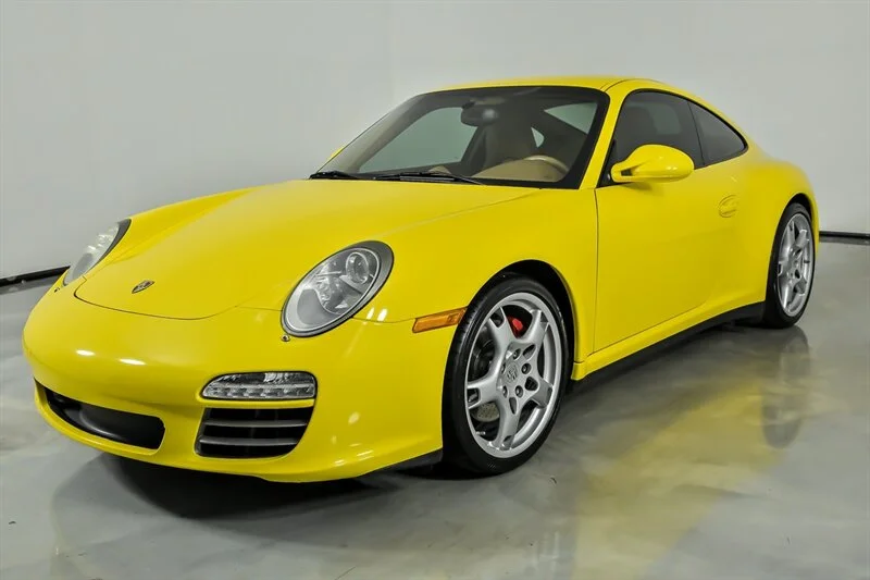 Used 2009 Speed Yellow Porsche Carrera 4S image 4