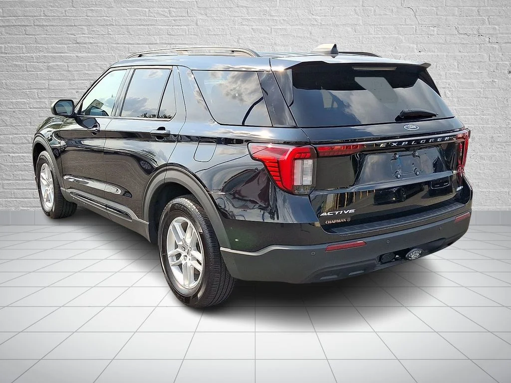 2026 Ford Explorer Active - Photo 6