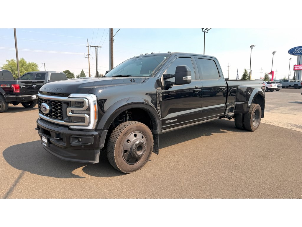 Used 2026 Black Ford Platinum image 4