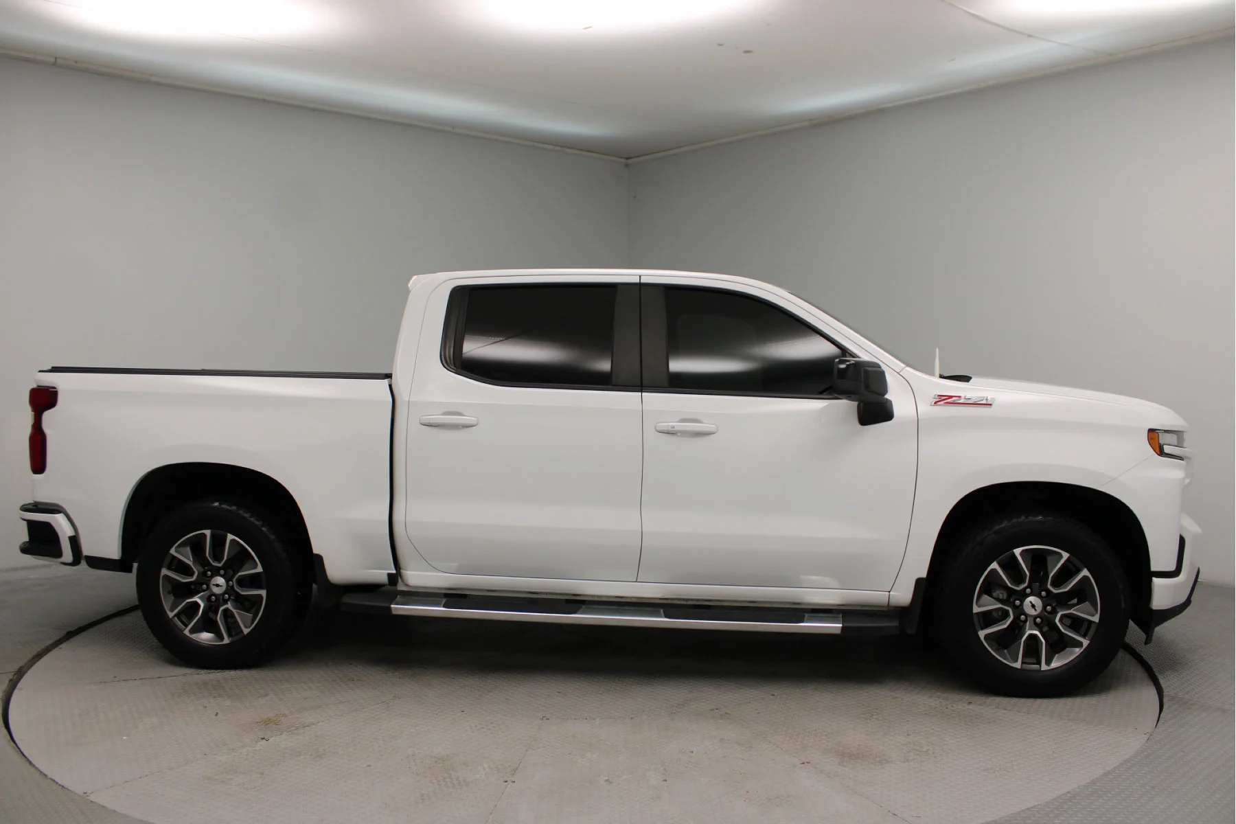 Used 2022 Summit White Chevrolet 4WD Crew Cab 147 RST image 22