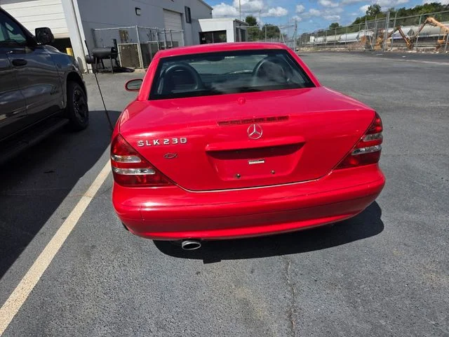 Used 2001  Mercedes-Benz SLK 230 image 15
