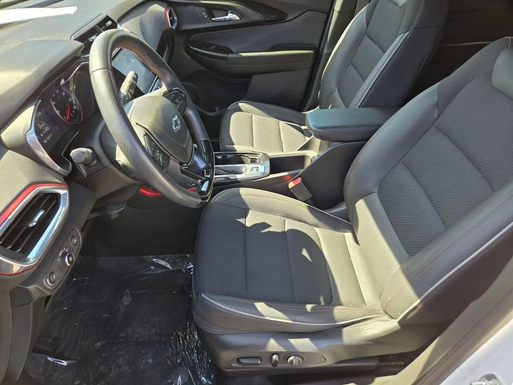 Used 2021 SUMMIT WHITE Chevrolet RS image 10
