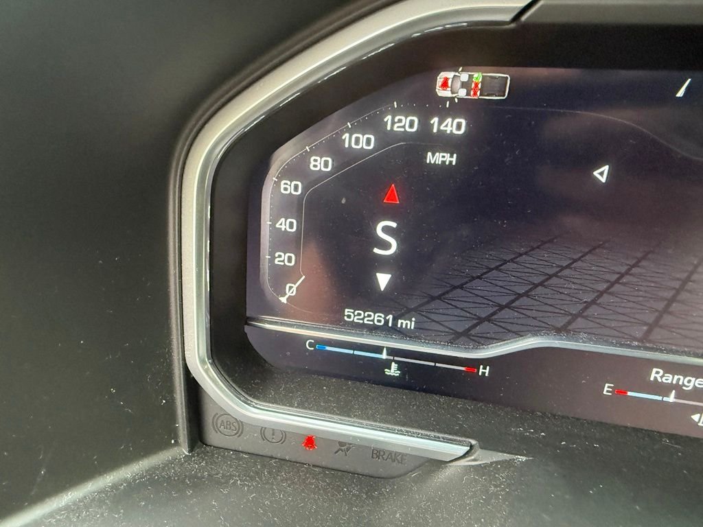 Used 2024 White GMC AT4 image 4