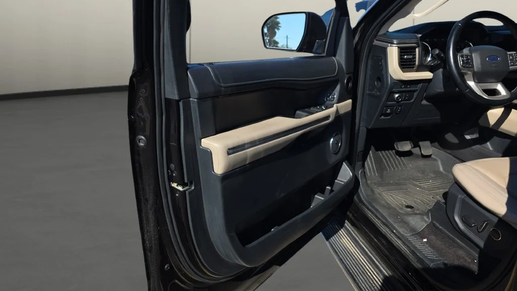 Used 2022 Black Ford Limited image 14
