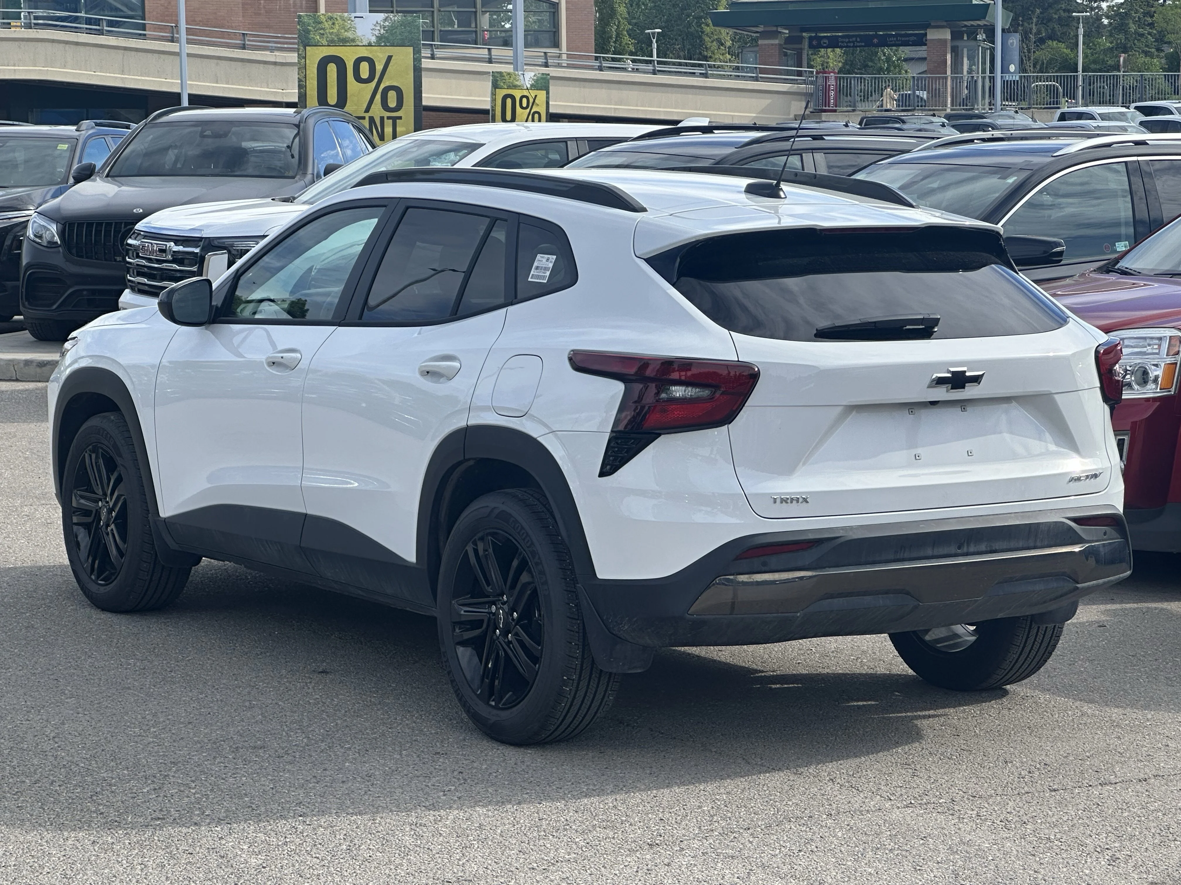 New 2026 Summit White Chevrolet ACTIV image 4