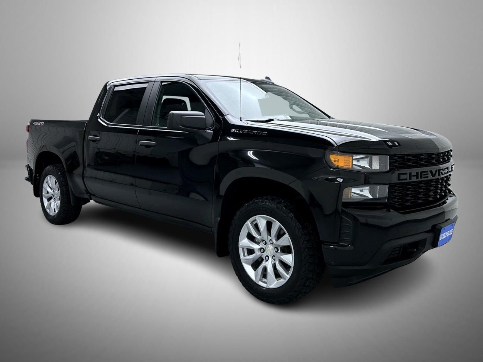 Used 2021 Black Chevrolet Custom image 3