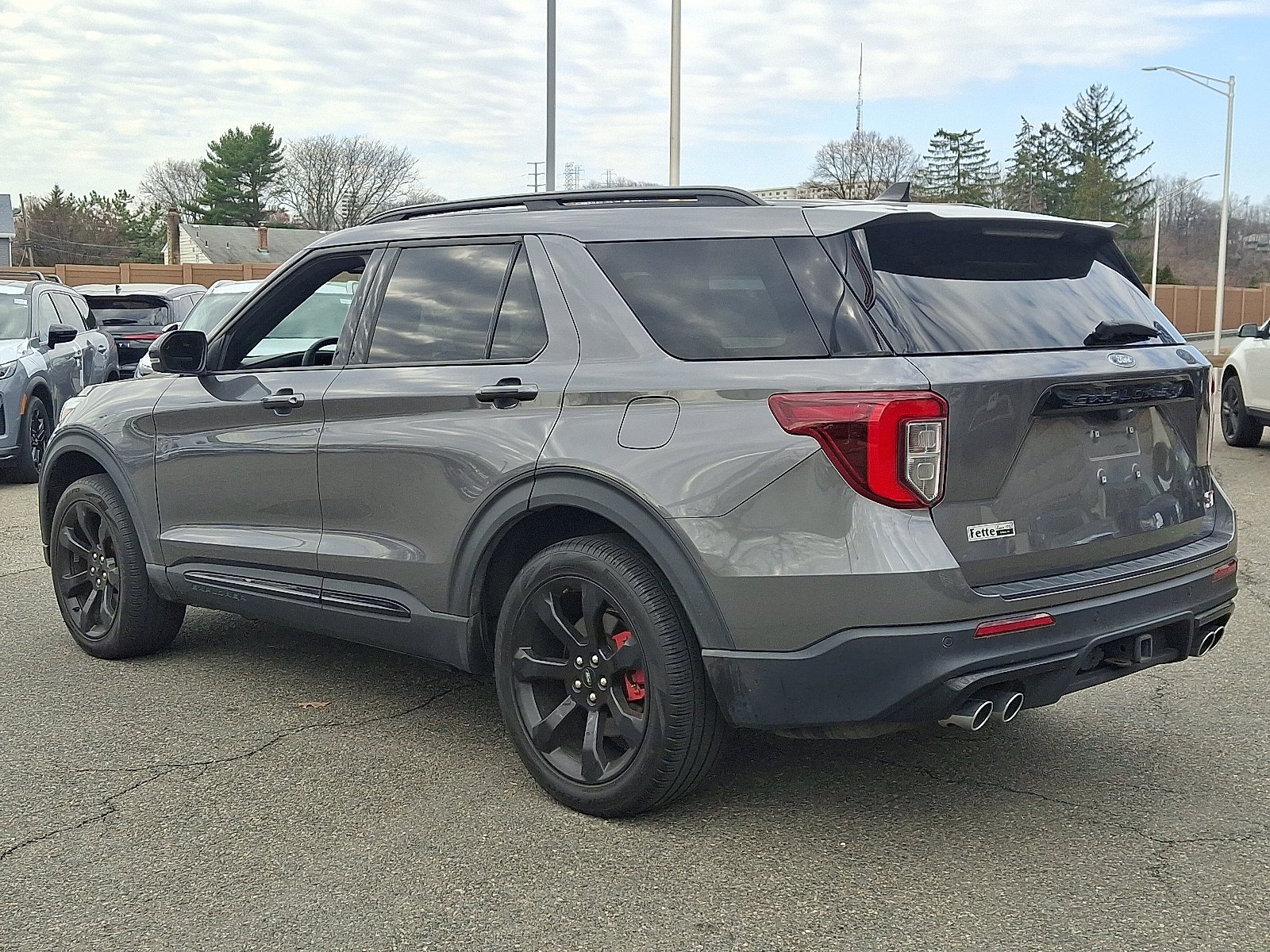 2022 Ford Explorer ST - Photo 6