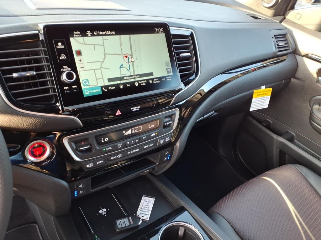 New 2026 Sonic Gray Pearl Honda Black Edition image 7