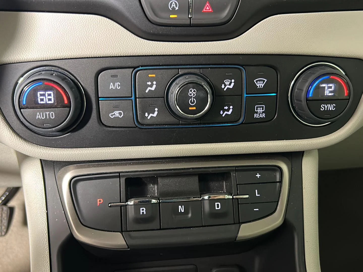 Used 2024 Summit White GMC Denali image 21
