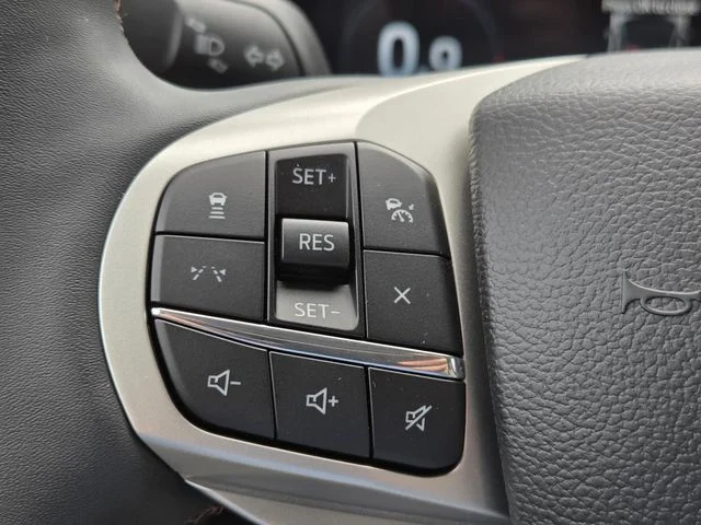 New 2026 Star White Metallic Tri-Coat Ford Active image 19